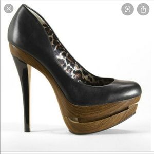 Jessica Simpson Colie Heels